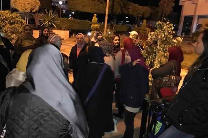 وقفة اعضاء نادى سموحة لاقالة مدرب السباحة